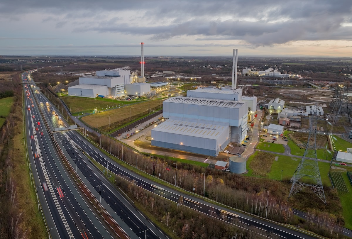 Carbon capture plant opens